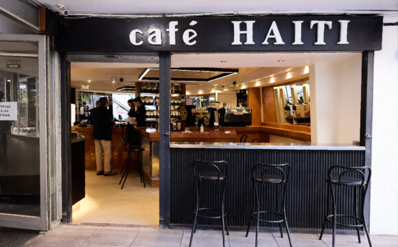 Local Café Haiti Providencia 2216